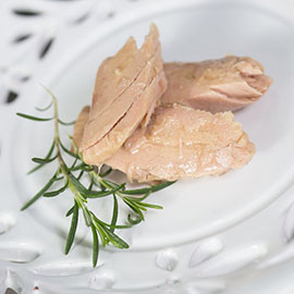 TUNINA V OLJCNEM OLJU Y. FIN AMERIO