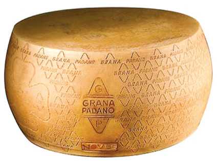 SIR GRANA PADANO HLEBEC ZOP